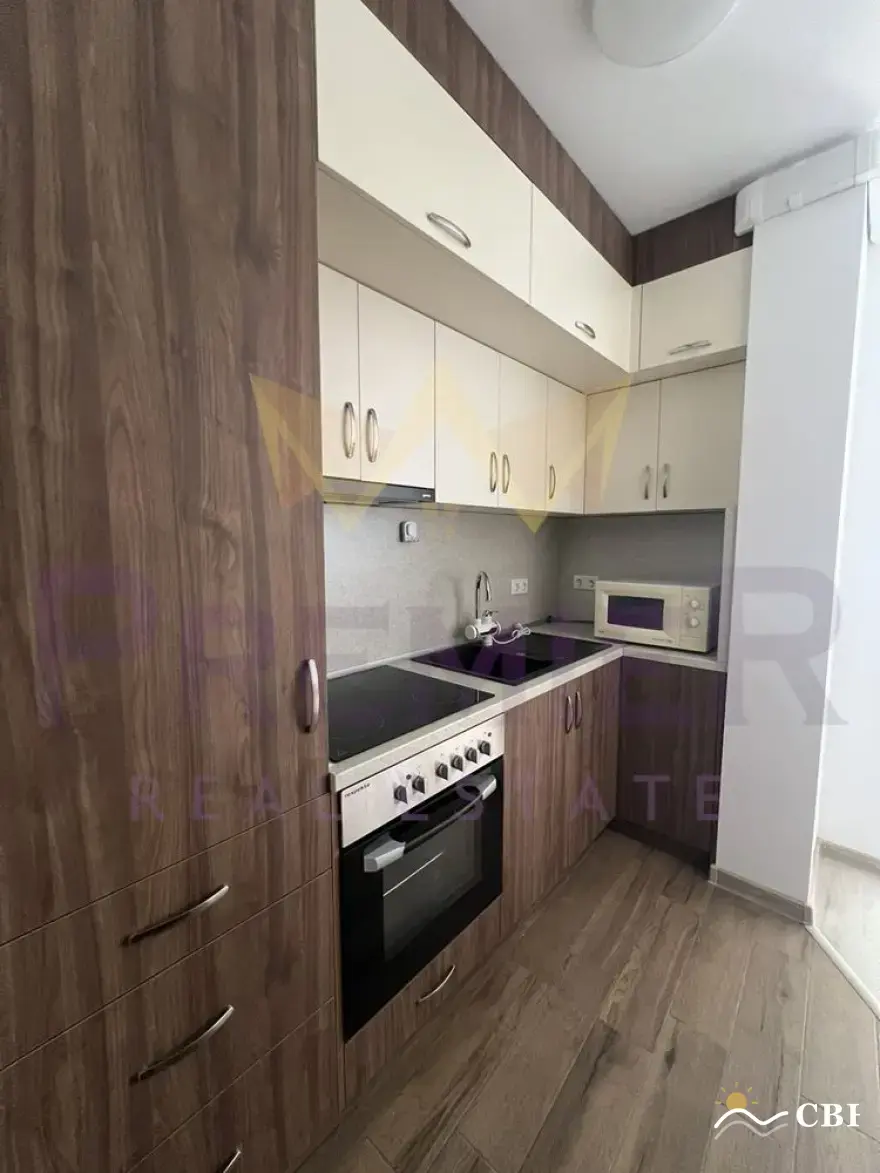 Apartment, 3-room, 85 m², in Varna. Photo 2 of 16. Varna, Black Sea, Bulgaria. Cheap Beach Holiday.