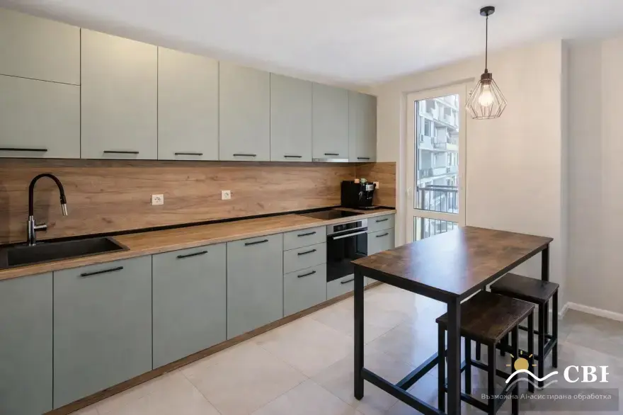 Apartment, 3-room, 120 m², in Varna. Photo 2 of 6. Varna, Black Sea, Bulgaria. Cheap Beach Holiday.