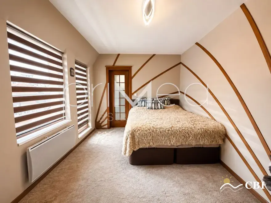 Apartment, 3-room, 130 m², in Burgas. Photo 8 of 16. Burgas, Black Sea, Bulgaria. Cheap Beach Holiday.