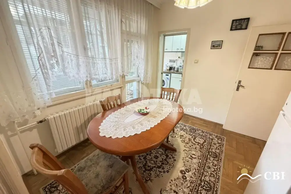 Apartment, 3-room, 100 m², in Varna. Photo 5 of 16. Varna, Black Sea, Bulgaria. Cheap Beach Holiday.