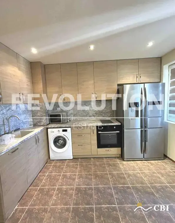 Apartment, 3-room, 100 m², in Varna. Photo 3 of 10. Varna, Black Sea, Bulgaria. Cheap Beach Holiday.