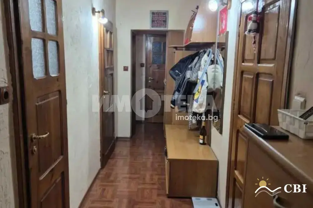 Apartment, 3-room, 72 m², in Varna. Photo 6 of 8. Varna, Black Sea, Bulgaria. Cheap Beach Holiday.
