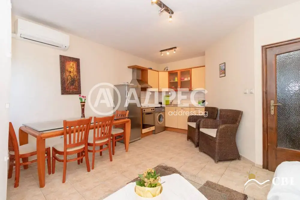Apartment, 3-room, 75 m², in Varna. Photo 2 of 13. Varna, Black Sea, Bulgaria. Cheap Beach Holiday.