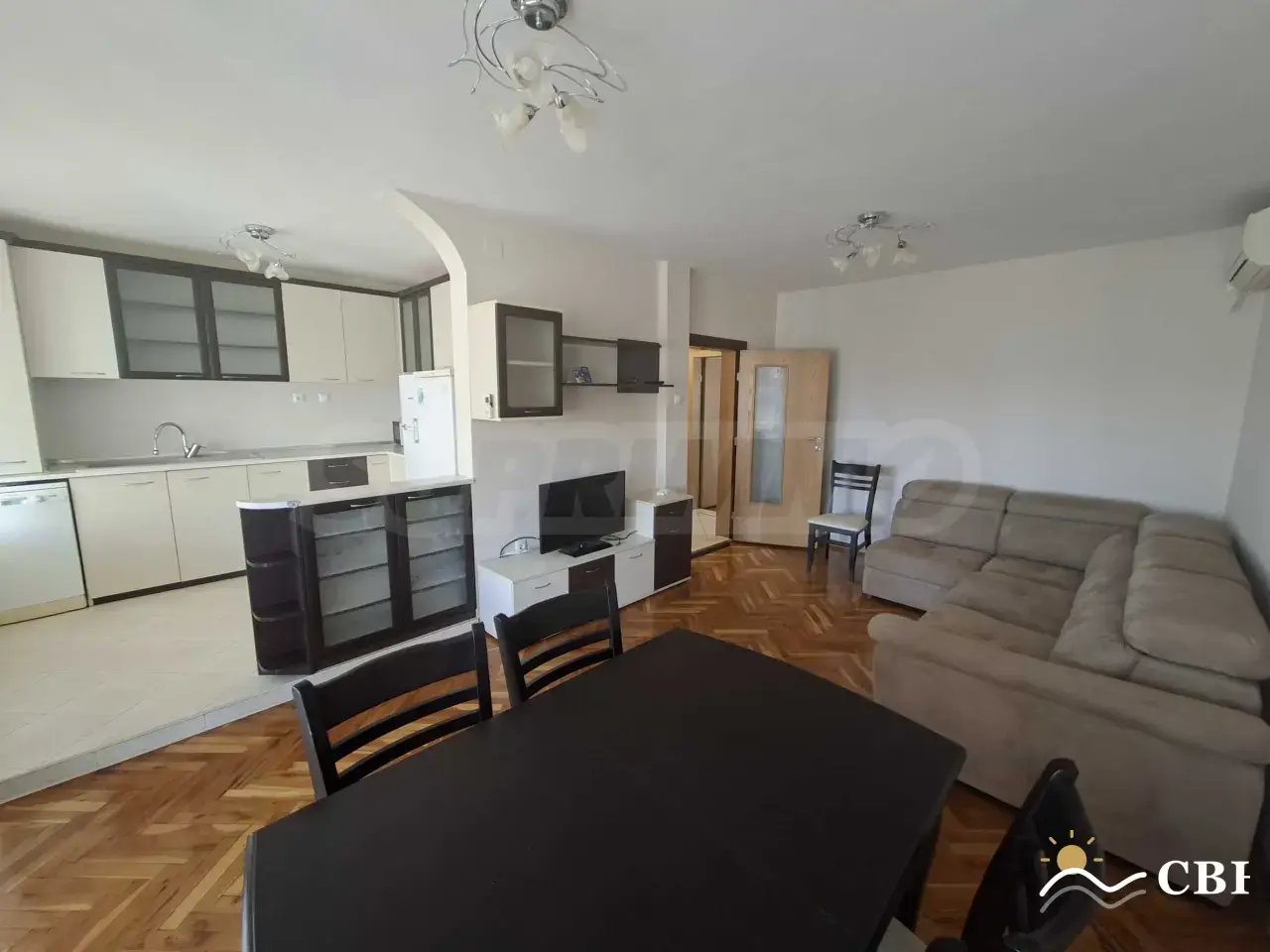 Apartment, 3-room, 220 m², in Varna. Photo 4 of 16. Varna, Black Sea, Bulgaria. Cheap Beach Holiday.