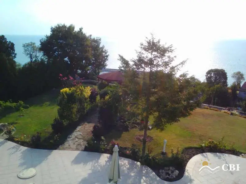 House, 6-room, 500 m², in Varna. Photo 3 of 16. Varna, Black Sea, Bulgaria. Cheap Beach Holiday.