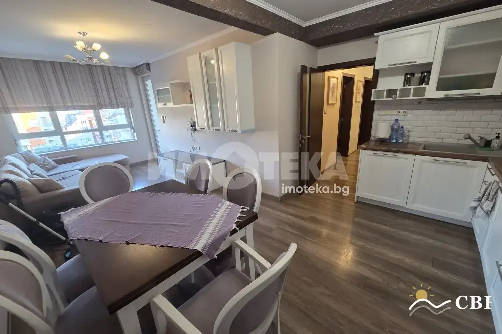 Apartment, 3-room, 87 m², in Varna. Photo 1 of 16. Varna, Black Sea, Bulgaria. Cheap Beach Holiday.