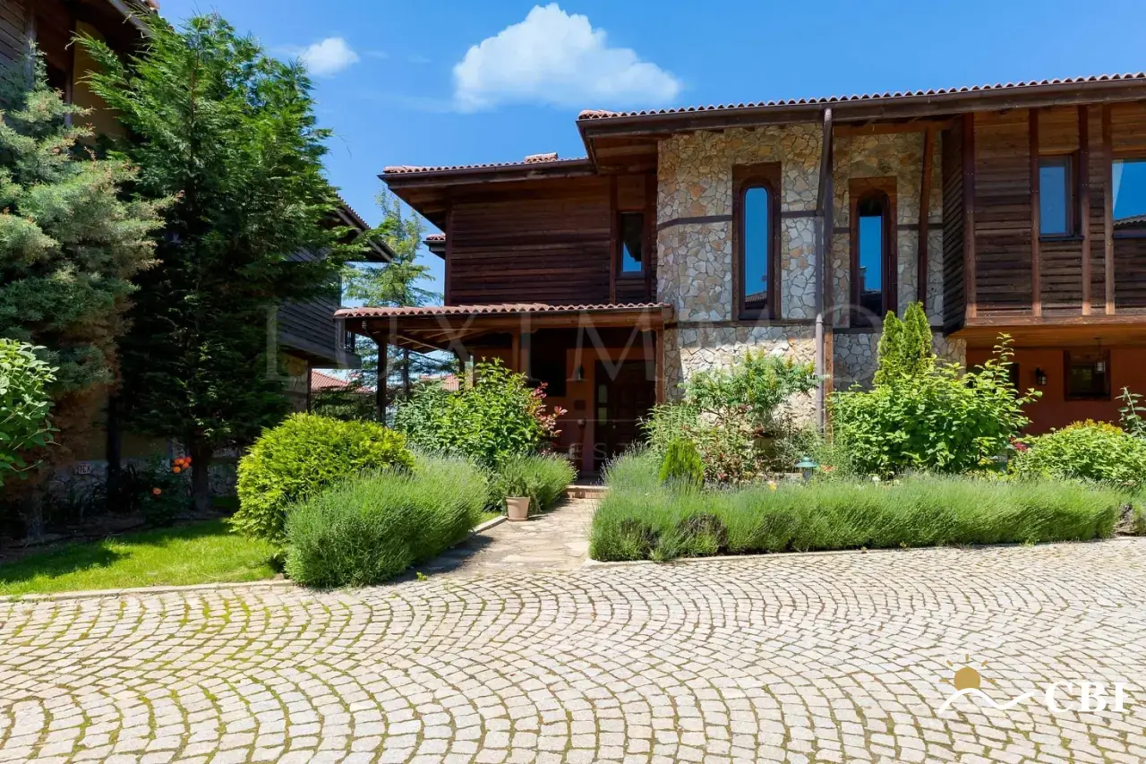 House, 3-room, 167 m², in Sozopol. Photo 3 of 16. Sozopol, Black Sea, Bulgaria. Cheap Beach Holiday.