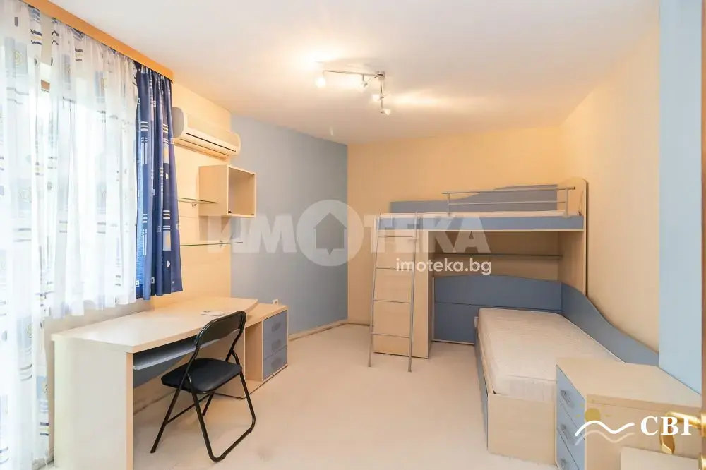 Apartment, 3-room, 130 m², in Varna. Photo 7 of 13. Varna, Black Sea, Bulgaria. Cheap Beach Holiday.