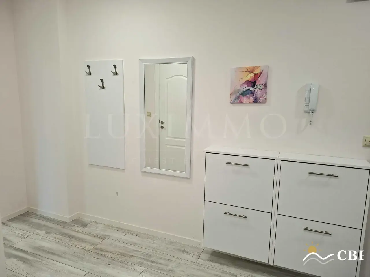 Apartment, 3-room, 112 m², in Varna. Photo 9 of 11. Varna, Black Sea, Bulgaria. Cheap Beach Holiday.