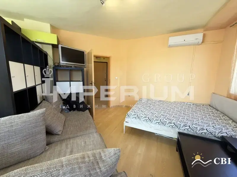 Apartment, 1-room, 24807 m², in Varna. Photo 4 of 14. Varna, Black Sea, Bulgaria. Cheap Beach Holiday.