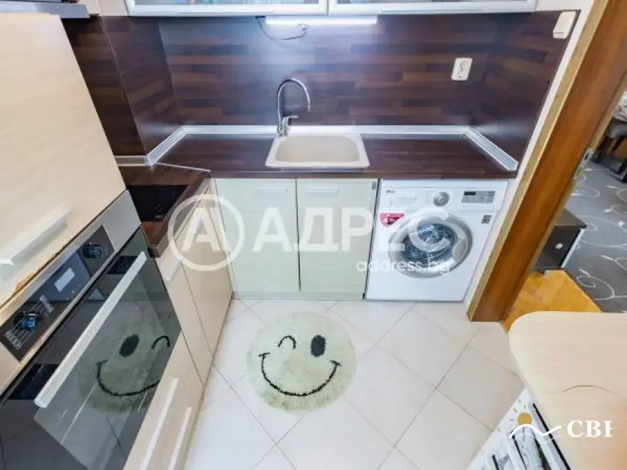 Apartment, 3-room, 90 m², in Varna. Photo 6 of 16. Varna, Black Sea, Bulgaria. Cheap Beach Holiday.