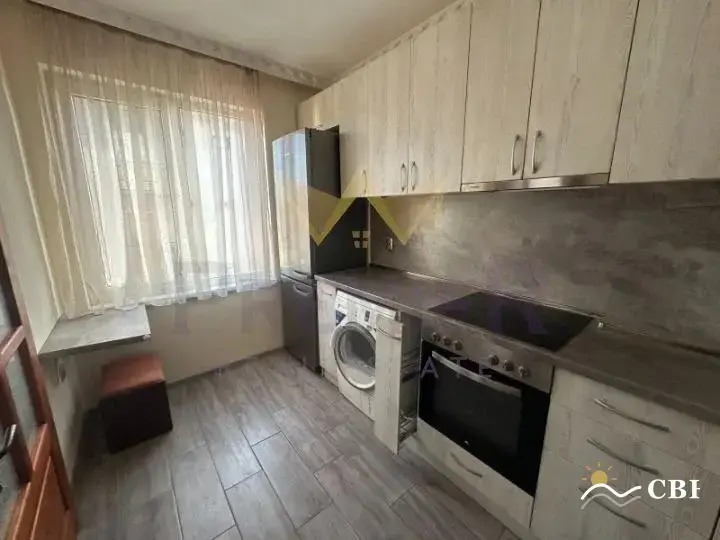 House, 1-room, 110 m², in Vinitsa. Photo 2 of 14. Vinitsa, Black Sea, Bulgaria. Cheap Beach Holiday.