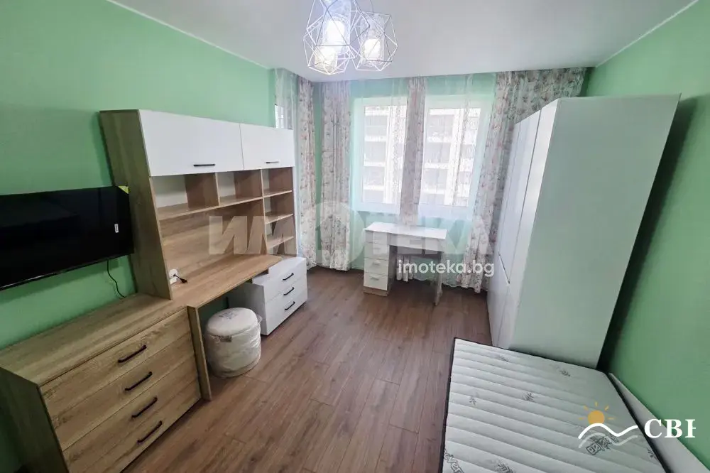 Apartment, 3-room, 91 m², in Varna. Photo 7 of 14. Varna, Black Sea, Bulgaria. Cheap Beach Holiday.
