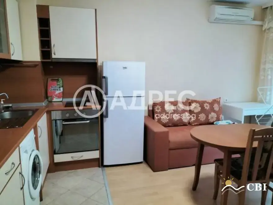 Apartment, 2-room, 58 m², in Burgas. Photo 3 of 12. Burgas, Black Sea, Bulgaria. Cheap Beach Holiday.