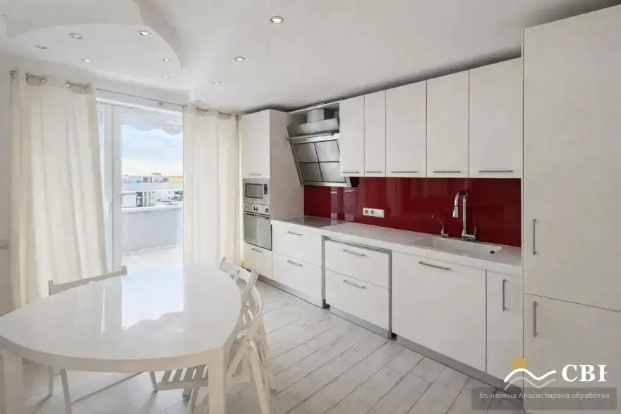 Apartment, 3-room, 105 m², in Varna. Photo 1 of 8. Varna, Black Sea, Bulgaria. Cheap Beach Holiday.
