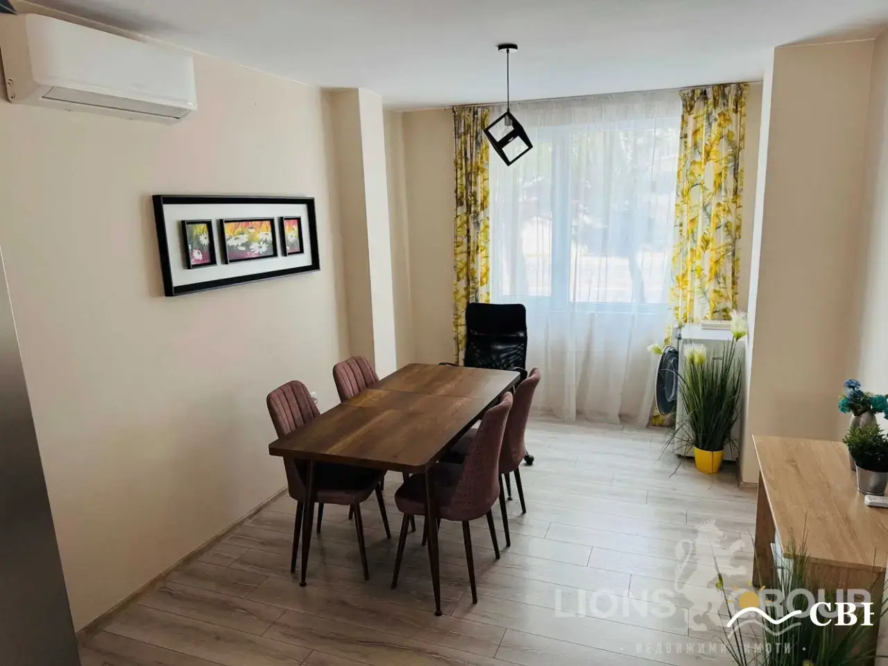 Apartment, 1-room, 110 m², in Varna. Photo 6 of 12. Varna, Black Sea, Bulgaria. Cheap Beach Holiday.