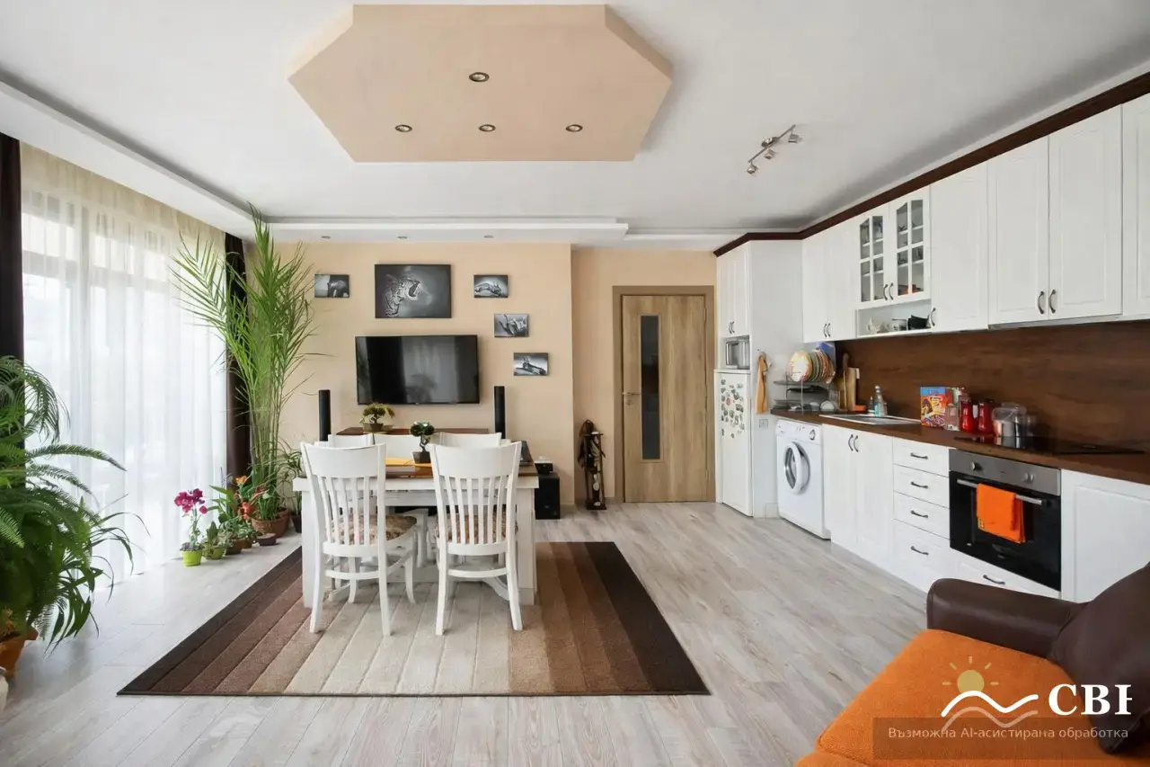 Apartment, 2-room, 60 m², in Burgas. Photo 3 of 6. Burgas, Black Sea, Bulgaria. Cheap Beach Holiday.