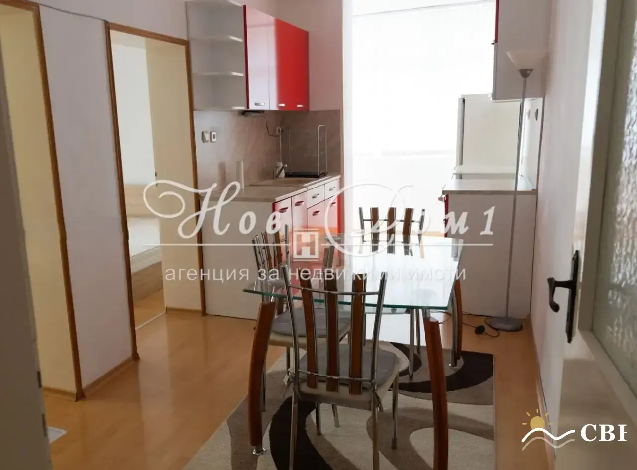 Apartment, 4-room, 100 m², in Varna. Photo 2 of 11. Varna, Black Sea, Bulgaria. Cheap Beach Holiday.