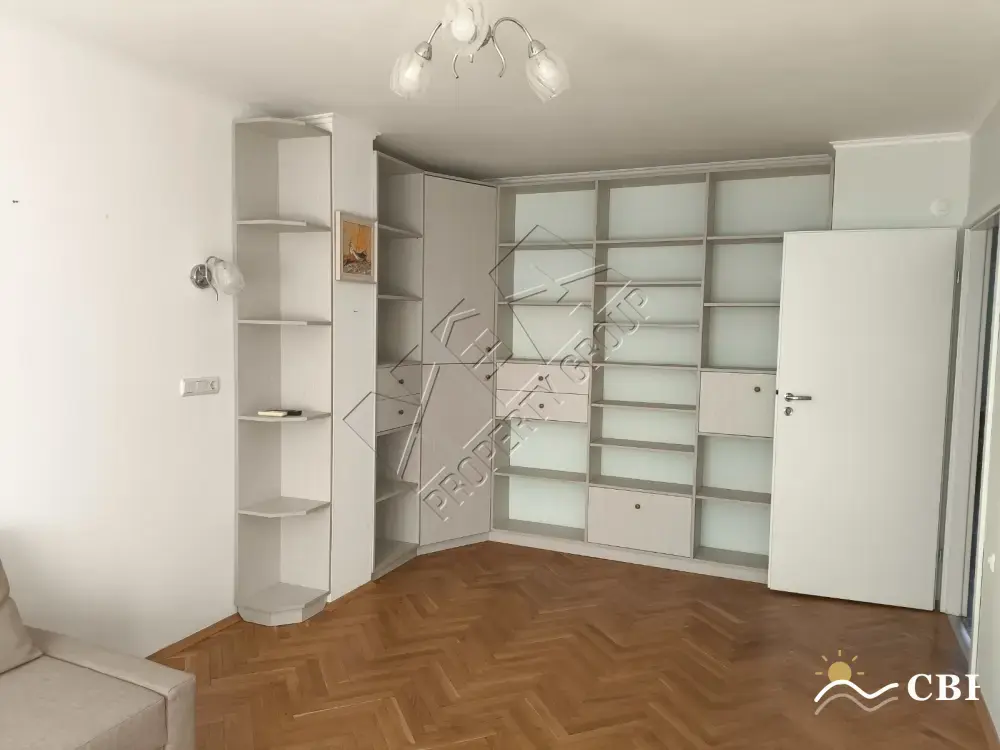 Apartment, 3-room, 68 m², in Pomorie. Photo 5 of 16. Pomorie, Black Sea, Bulgaria. Cheap Beach Holiday.
