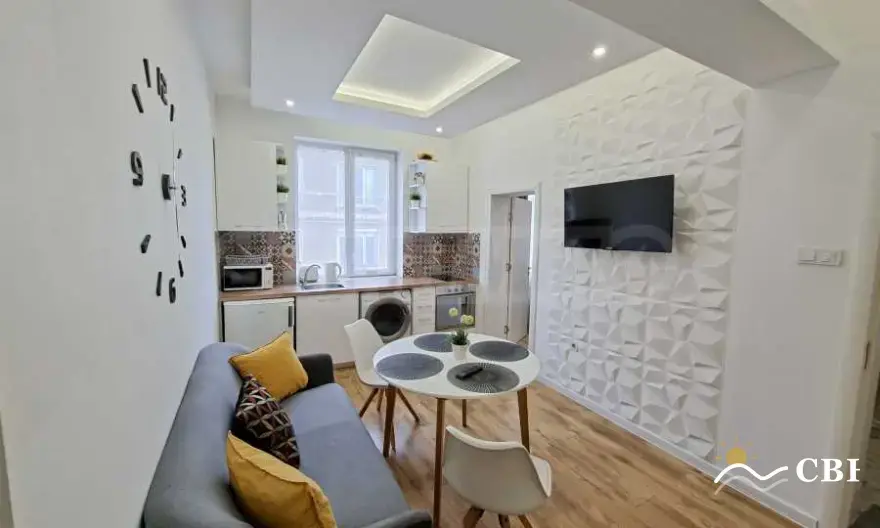 Apartment, 3-room, 65 m², in Varna. Photo 2 of 9. Varna, Black Sea, Bulgaria. Cheap Beach Holiday.