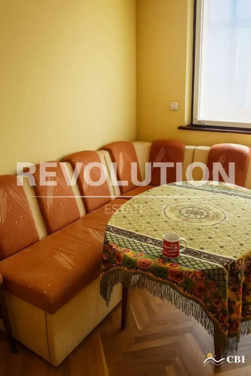 Apartment, 2-room, 76 m², in Varna. Photo 1 of 7. Varna, Black Sea, Bulgaria. Cheap Beach Holiday.