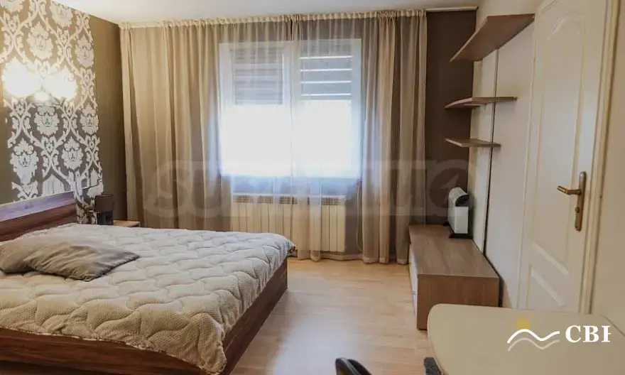 Apartment, 4-room, 200 m², in Varna. Photo 9 of 12. Varna, Black Sea, Bulgaria. Cheap Beach Holiday.