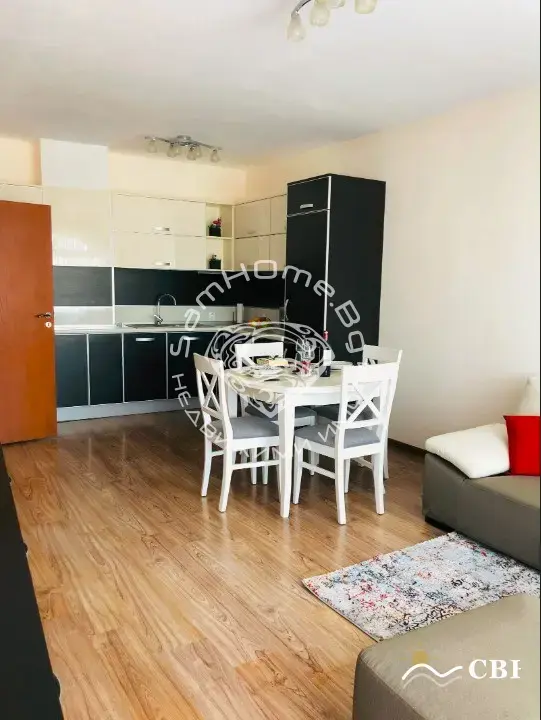 Apartment, 1-room, 70 m², in St. St. Konstantin and Elena. Photo 4 of 13. St. St. Konstantin and Elena, Black Sea, Bulgaria. Cheap Beach Holiday.
