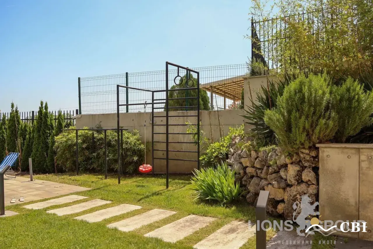 Apartment, 1-room, 72 m², in Varna. Photo 8 of 11. Varna, Black Sea, Bulgaria. Cheap Beach Holiday.