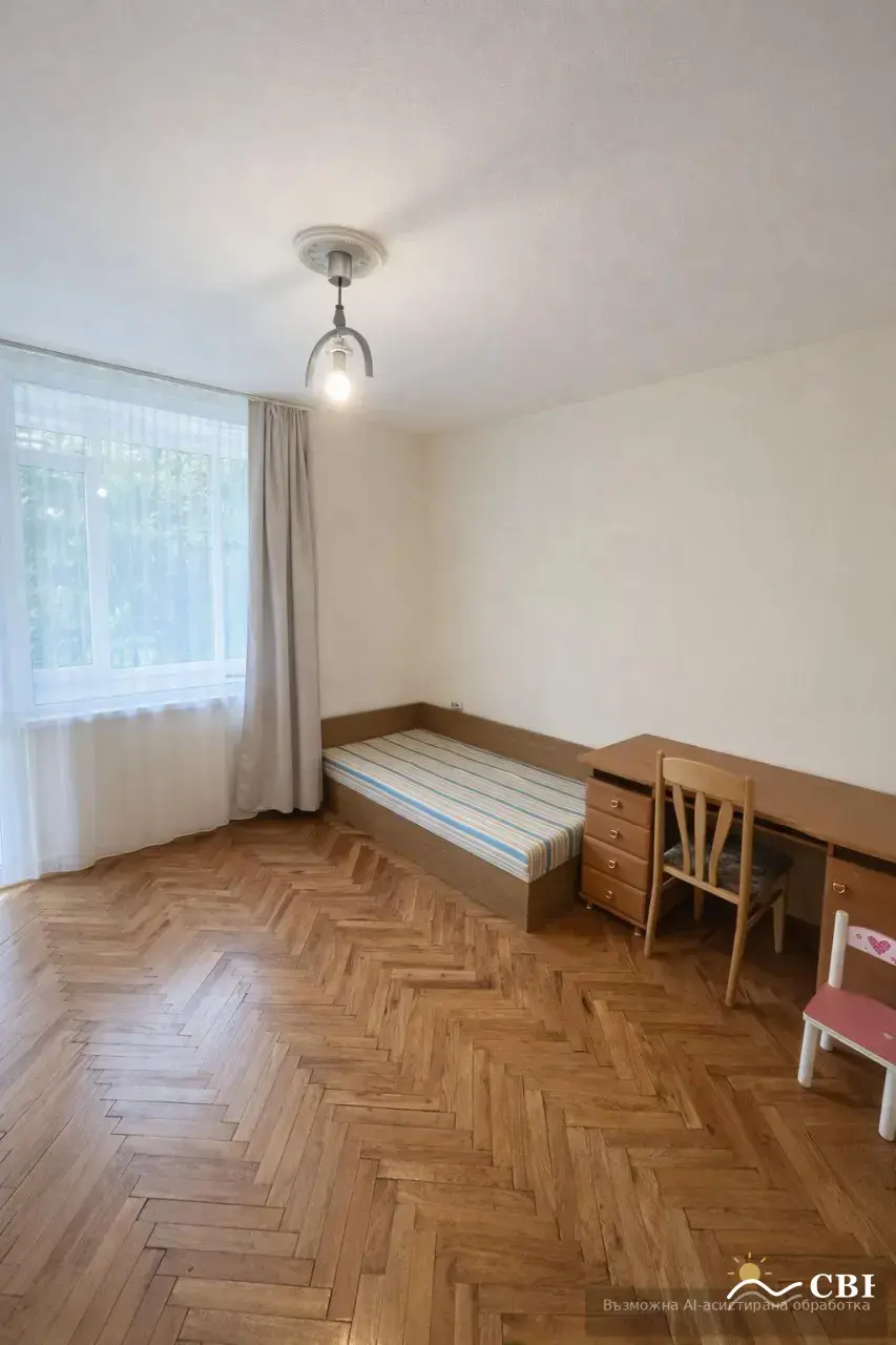 Apartment, 3-room, 100 m², in Varna. Photo 7 of 10. Varna, Black Sea, Bulgaria. Cheap Beach Holiday.