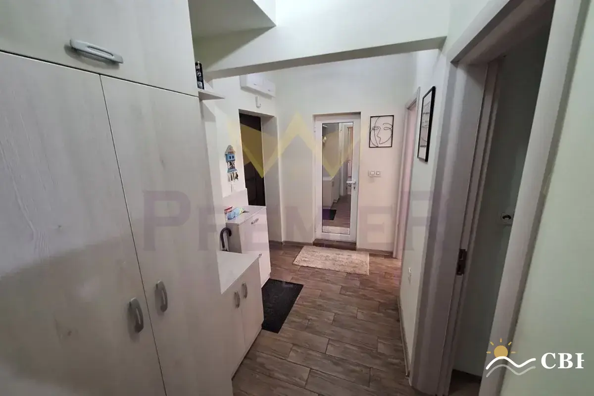 Apartment, 3-room, 75 m², in Burgas. Photo 6 of 13. Burgas, Black Sea, Bulgaria. Cheap Beach Holiday.