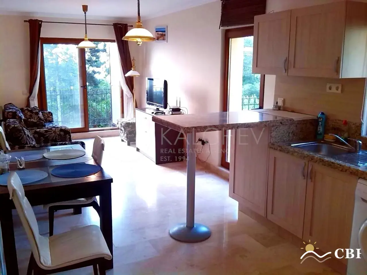 Apartment, 1-room, 80 m², in Kranevo. Photo 4 of 13. Kranevo, Black Sea, Bulgaria. Cheap Beach Holiday.