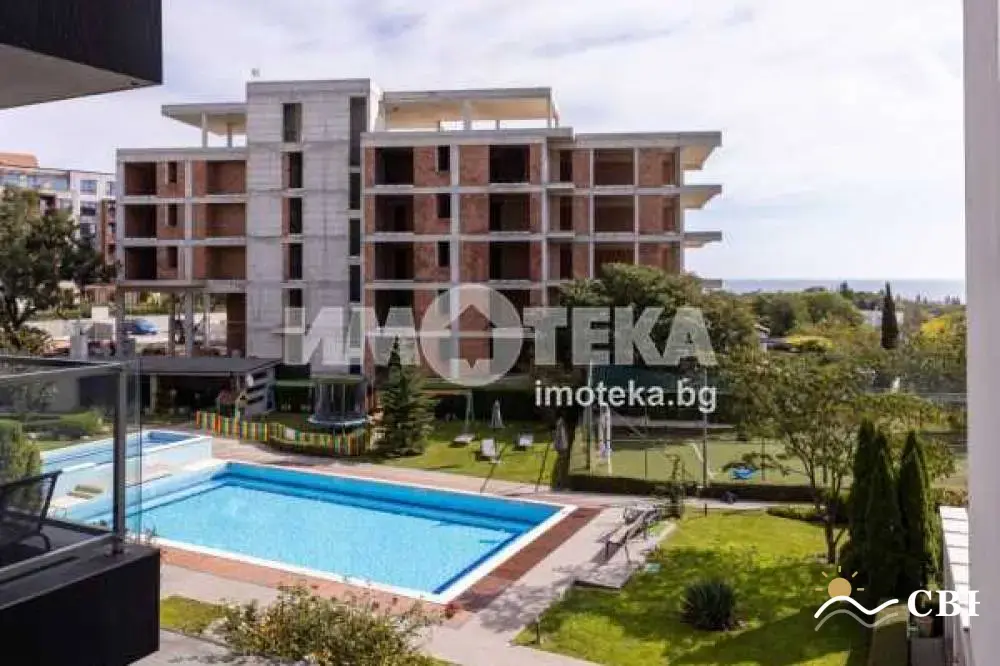 Apartment, 3-room, 102 m², in St. St. Konstantin and Elena. Photo 7 of 12. St. St. Konstantin and Elena, Black Sea, Bulgaria. Cheap Beach Holiday.