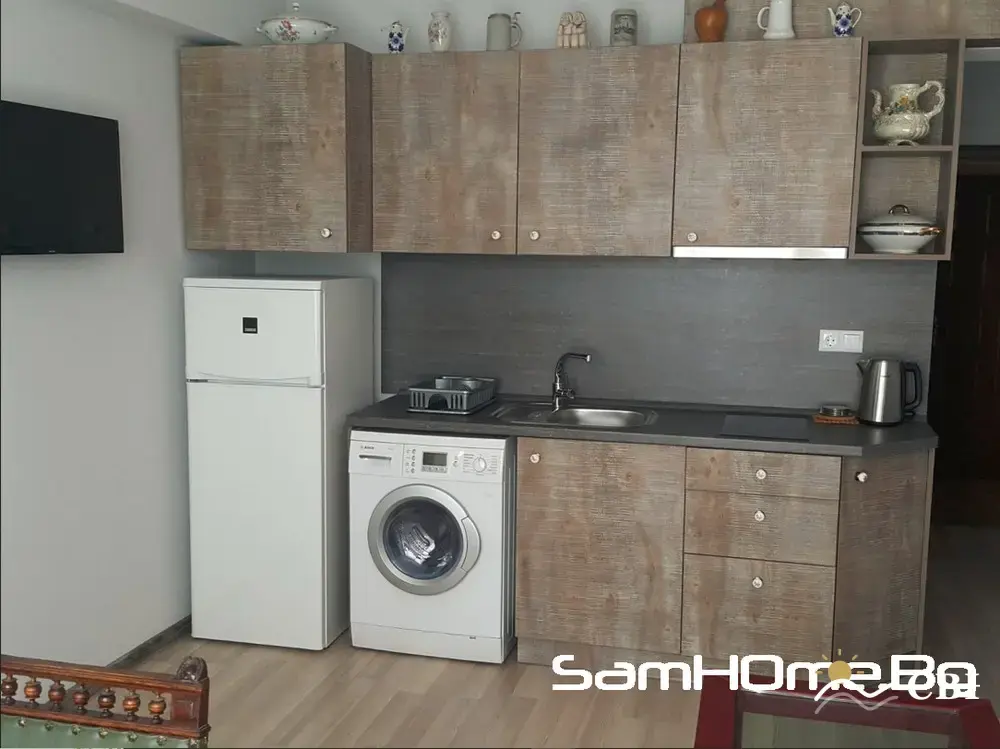 Apartment, 3-room, 200 m², in Varna. Photo 8 of 16. Varna, Black Sea, Bulgaria. Cheap Beach Holiday.
