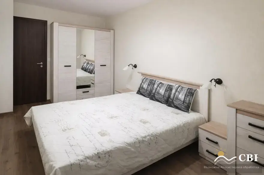 Apartment, 3-room, 80 m², in Varna. Photo 4 of 5. Varna, Black Sea, Bulgaria. Cheap Beach Holiday.
