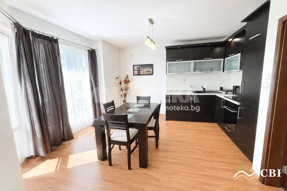 Apartment, 2-room, 70 m², in Varna. Photo 2 of 9. Varna, Black Sea, Bulgaria. Cheap Beach Holiday.