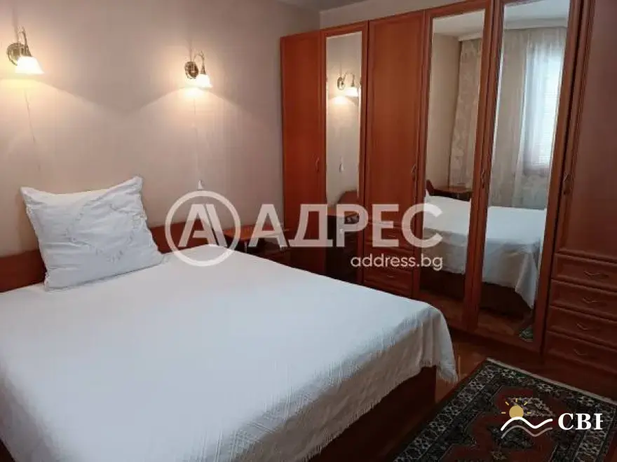 Apartment, 1-room, 127 m², in Burgas. Photo 8 of 16. Burgas, Black Sea, Bulgaria. Cheap Beach Holiday.