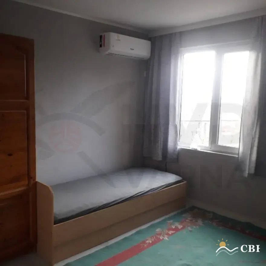 House, 1-room, 120 m², in Izgrev. Photo 6 of 8. Izgrev, Black Sea, Bulgaria. Cheap Beach Holiday.
