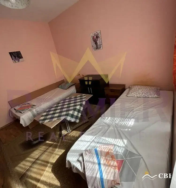 Apartment, 3-room, 75 m², in Varna. Photo 8 of 12. Varna, Black Sea, Bulgaria. Cheap Beach Holiday.