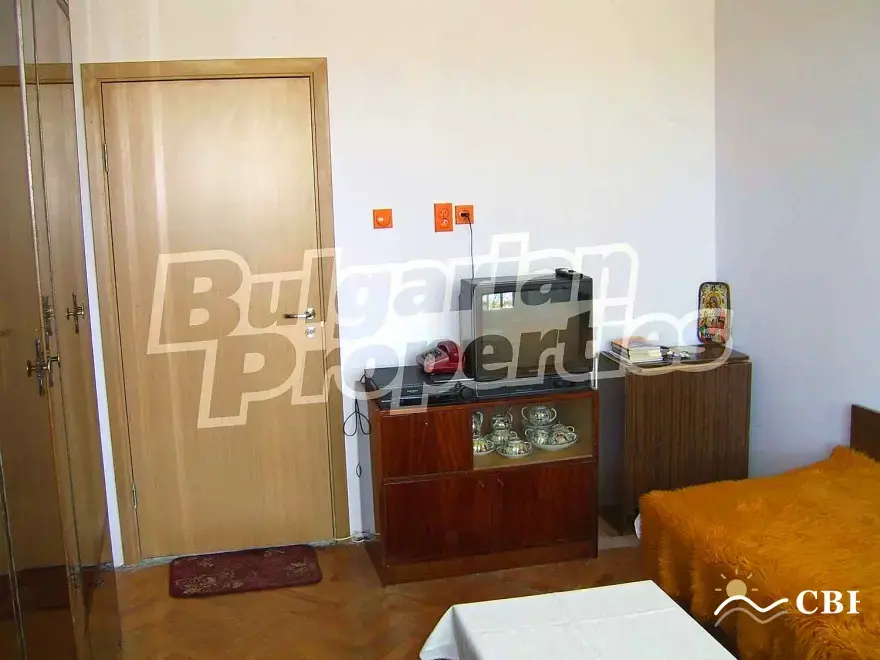 Apartment, 4-room, 104 m², in Varna. Photo 7 of 12. Varna, Black Sea, Bulgaria. Cheap Beach Holiday.