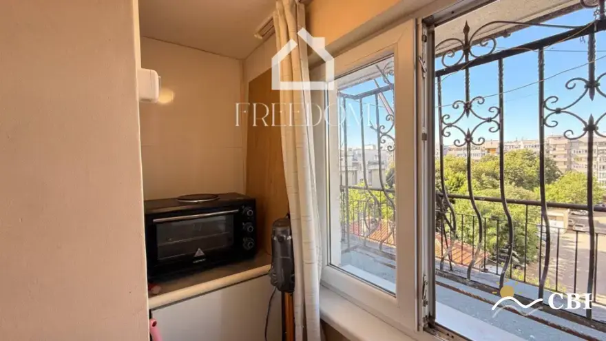 Apartment, 1-room, in Varna. Photo 3 of 12. Varna, Black Sea, Bulgaria. Cheap Beach Holiday.