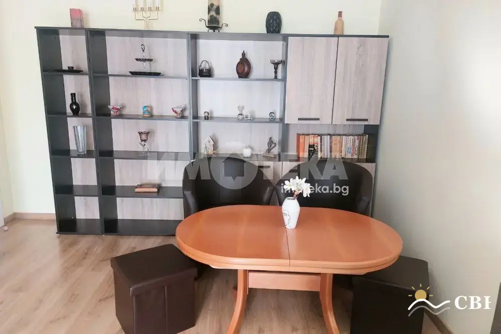 Apartment, 2-room, 70 m², in Burgas. Photo 8 of 13. Burgas, Black Sea, Bulgaria. Cheap Beach Holiday.