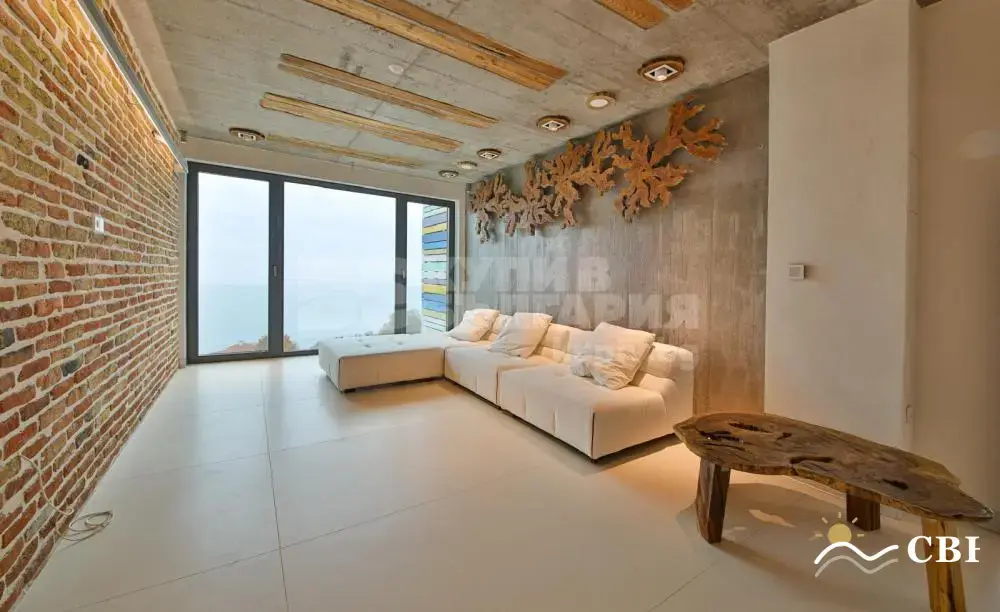 Apartment, 5-room, 200 m², in Varna. Photo 7 of 13. Varna, Black Sea, Bulgaria. Cheap Beach Holiday.