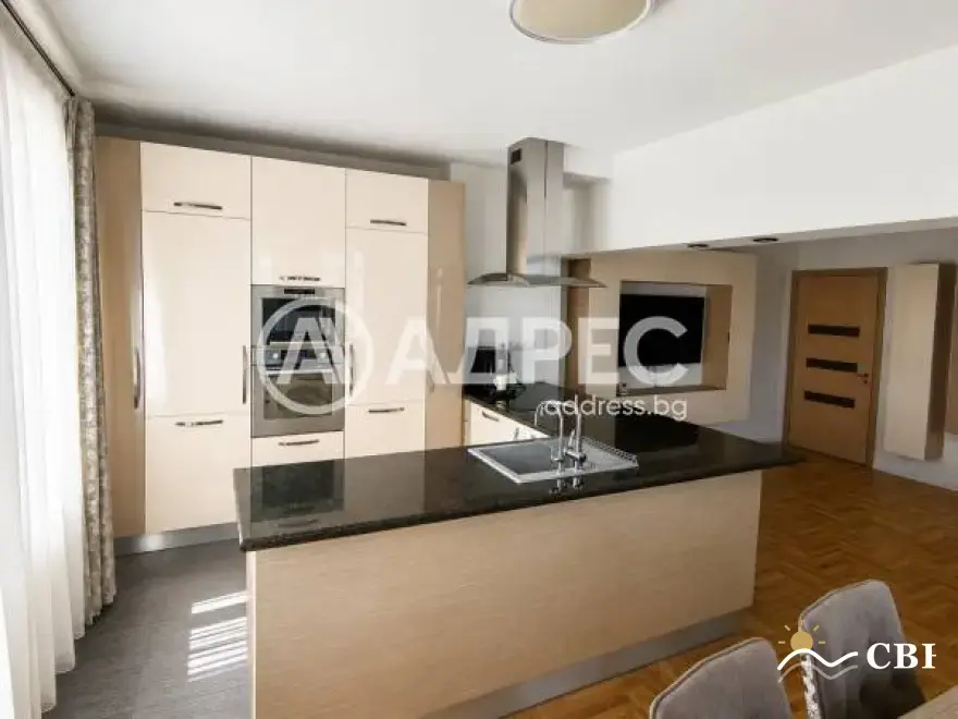 Apartment, 3-room, 115 m², in Varna. Photo 8 of 16. Varna, Black Sea, Bulgaria. Cheap Beach Holiday.