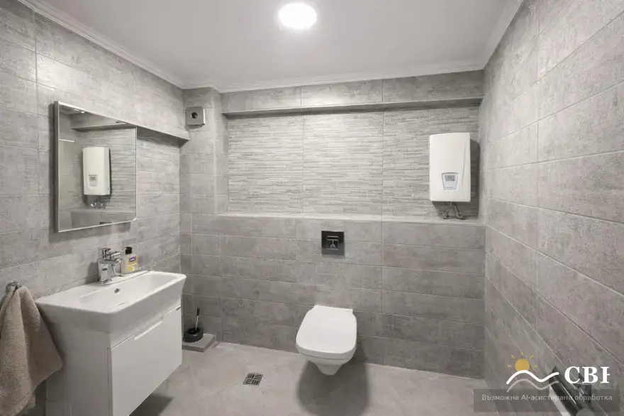 Apartment, 3-room, 115 m², in Izgrev. Photo 3 of 5. Izgrev, Black Sea, Bulgaria. Cheap Beach Holiday.