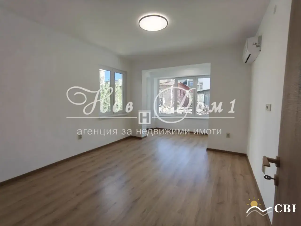 Apartment, 3-room, 90 m², in Varna. Photo 3 of 15. Varna, Black Sea, Bulgaria. Cheap Beach Holiday.