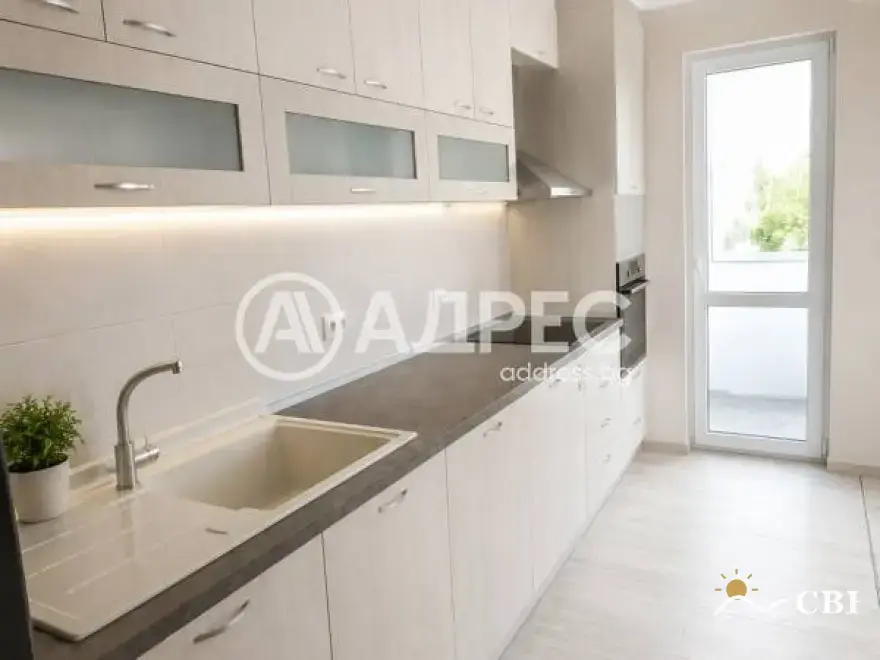 Apartment, 3-room, 100 m², in Varna. Photo 3 of 9. Varna, Black Sea, Bulgaria. Cheap Beach Holiday.