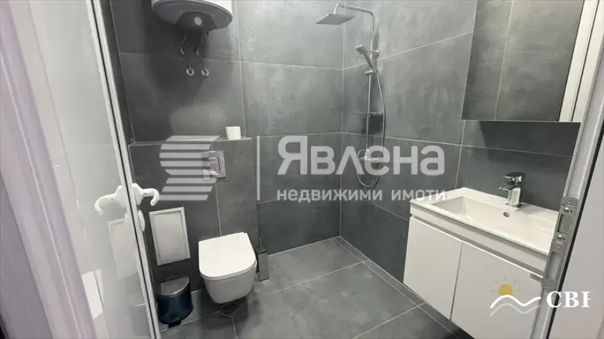 Apartment, 3-room, 110 m², in Varna. Photo 6 of 7. Varna, Black Sea, Bulgaria. Cheap Beach Holiday.