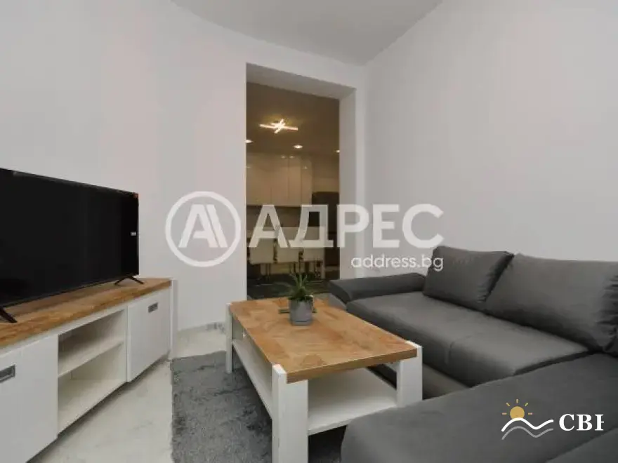 Apartment, 3-room, 160 m², in Burgas. Photo 9 of 15. Burgas, Black Sea, Bulgaria. Cheap Beach Holiday.