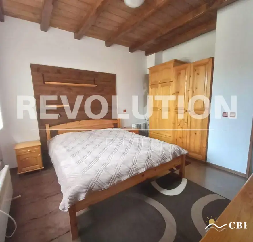 House, 1-room, 95 m², in Vinitsa. Photo 1 of 6. Vinitsa, Black Sea, Bulgaria. Cheap Beach Holiday.