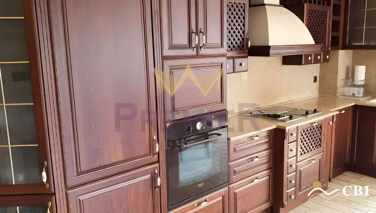Apartment, 3-room, 120 m², in Varna. Photo 1 of 9. Varna, Black Sea, Bulgaria. Cheap Beach Holiday.